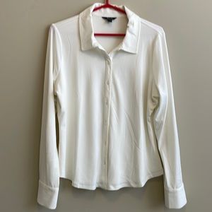 NWOT RW & CO off white blouse lined. Size XL